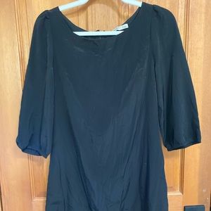 Old navy black shift dress with 3/4 sleeve.